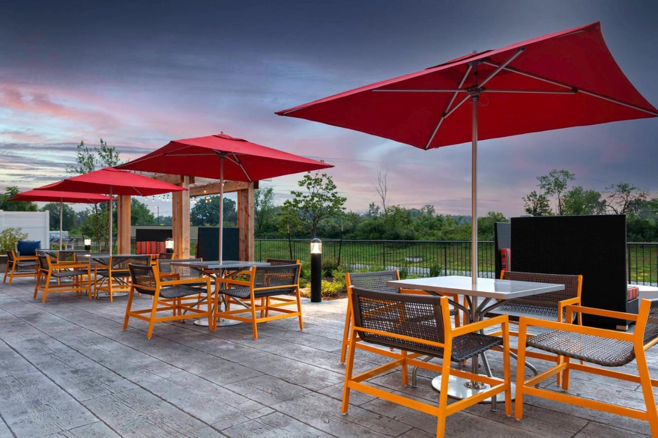 | Home2 Suites By Hilton Fort Wayne North