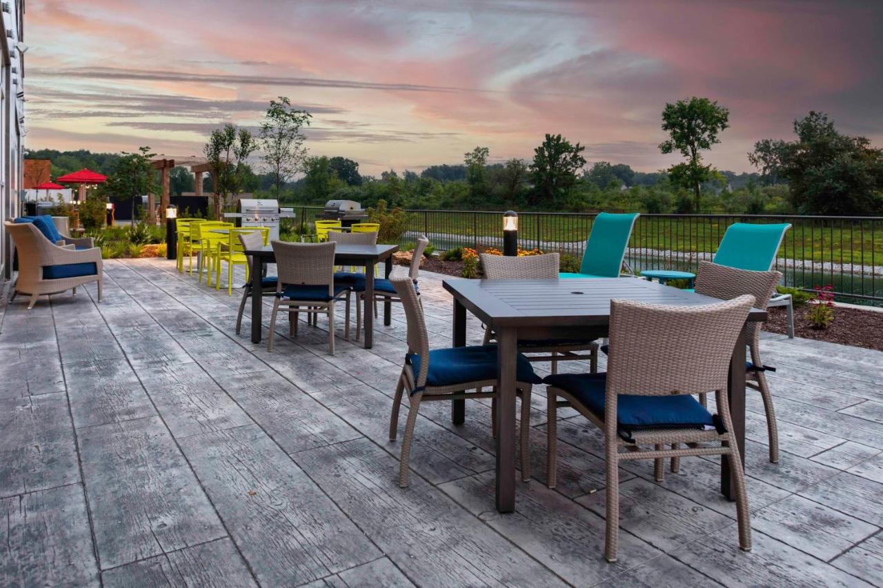 | Home2 Suites By Hilton Fort Wayne North