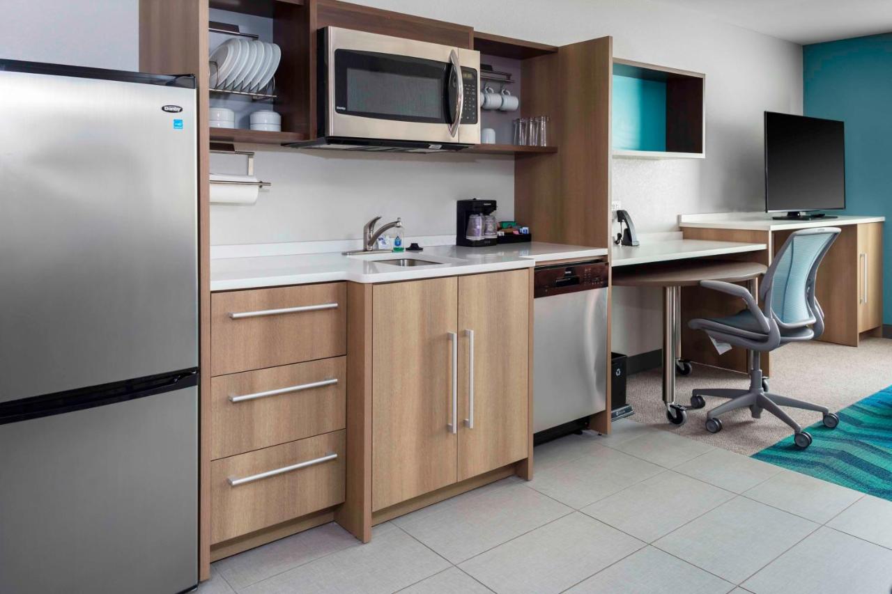 | Home2 Suites By Hilton Fort Wayne North