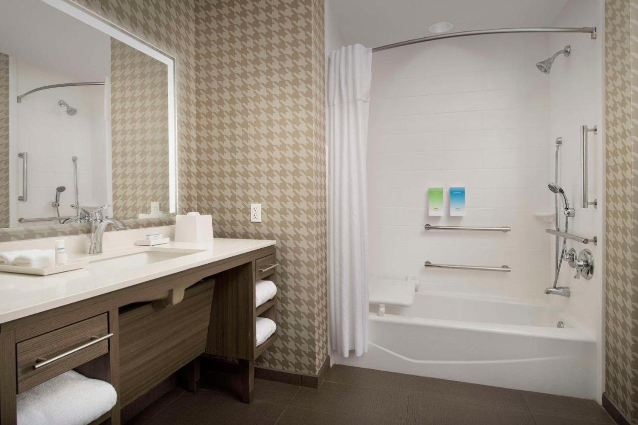 Queen Studio with Two Queen Beds - Mobility Accessible/Non-Smoking at Home2 Suites by Hilton Clovis Fresno Airport