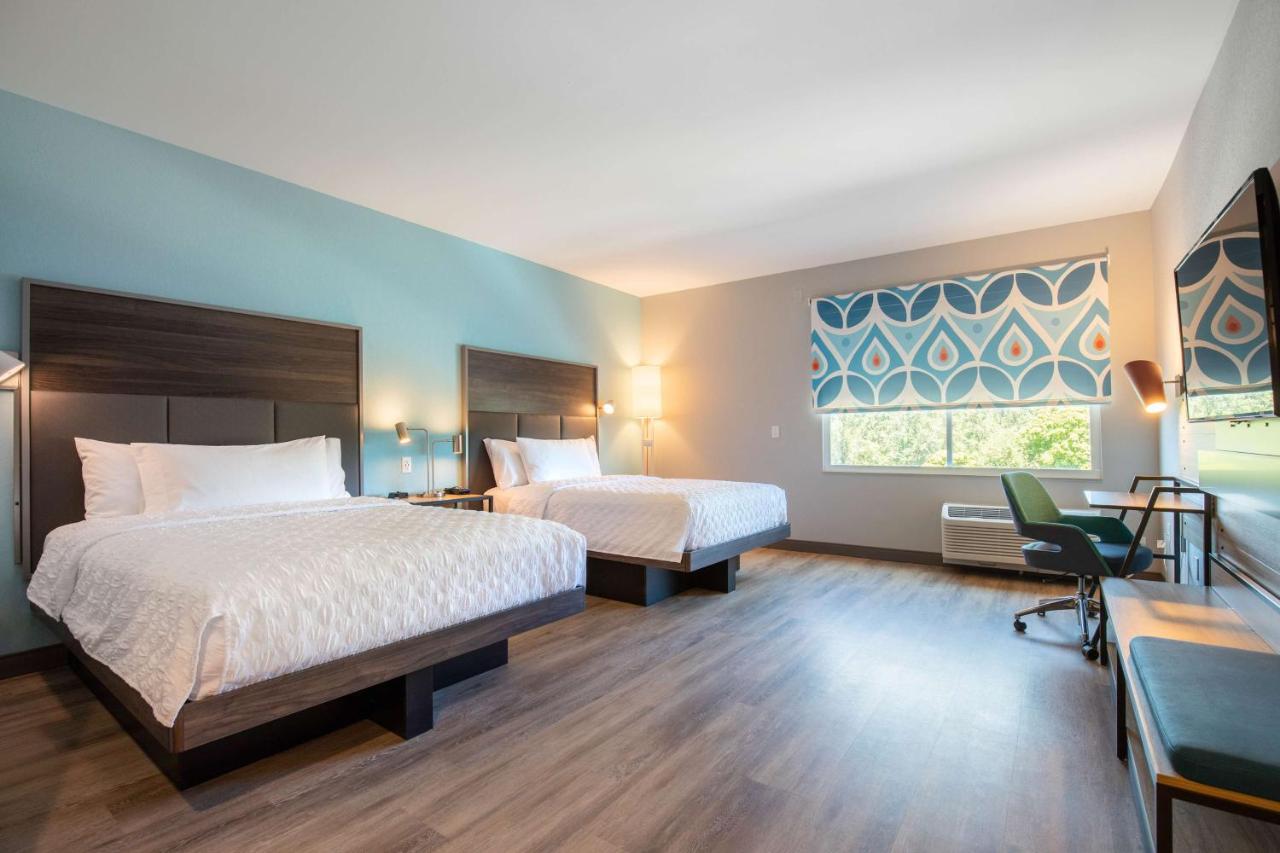 Queen Room with Two Queen Beds at Tru By Hilton Eugene, OR