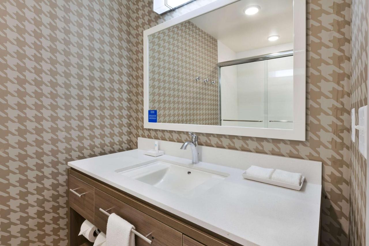 King Studio Suite - Non-Smoking at Home2 Suites by Hilton Saginaw, MI