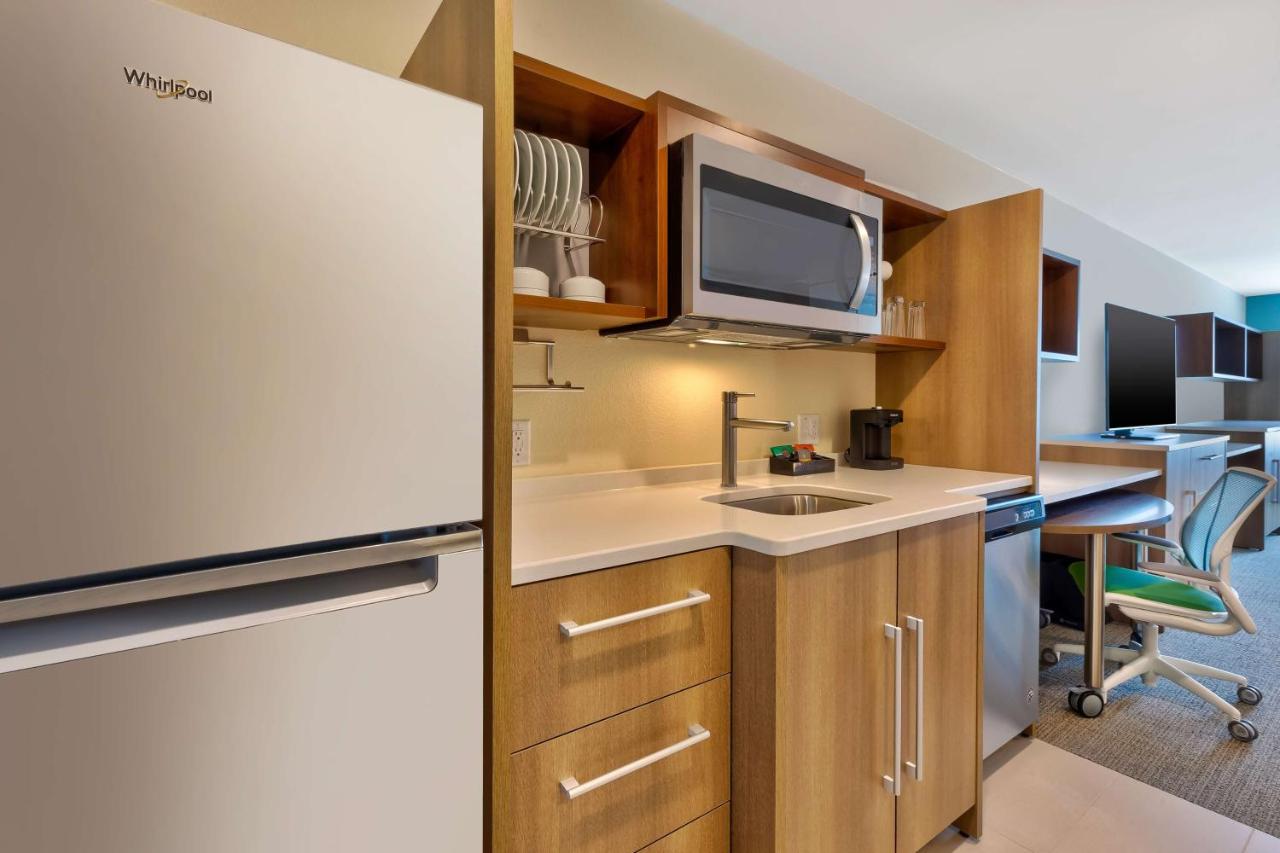 Queen Studio with Two Queen Beds - Non-Smoking at Home2 Suites by Hilton Saginaw, MI