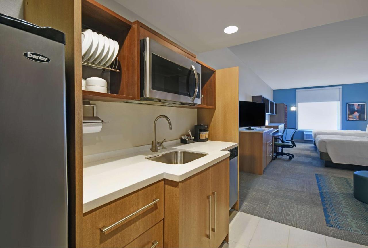 Queen Studio with Two Queen Beds - Non-Smoking at Home2 Suites by Hilton Columbus