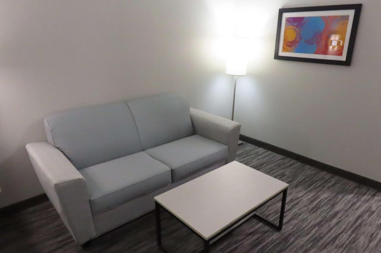  | Heritage Inn and Suites