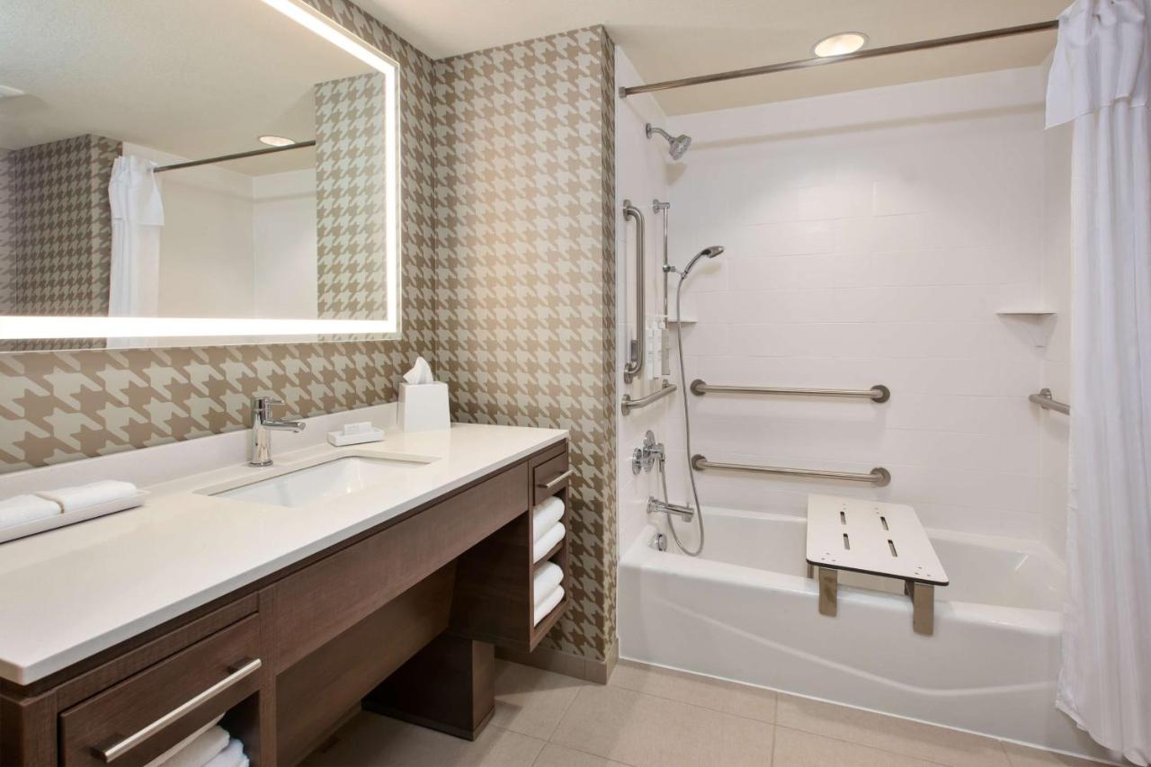 Queen Studio Suite with Two Queen Beds and Mobility/Hearing Access Tub at Home2 Suites By Hilton Grand Rapids South