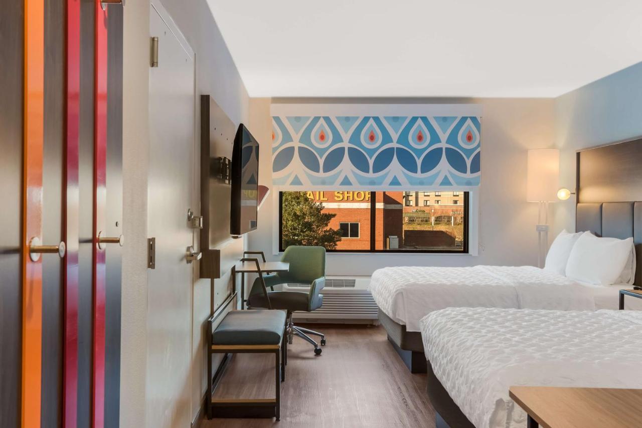 Queen Room with Two Queen Beds - Hearing Accessible at Tru by Hilton Greensboro, NC