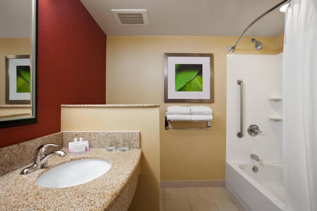  | Courtyard by Marriott Junction City