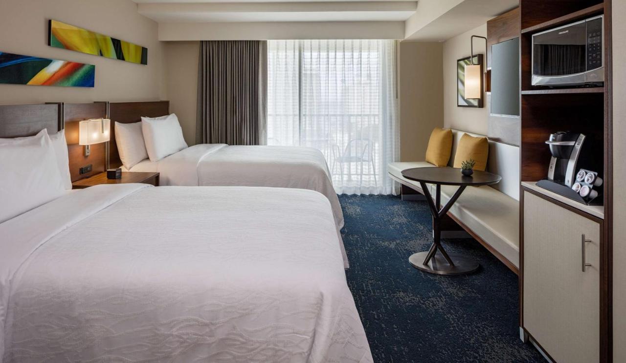 Deluxe Suite with Two Double Beds and City View at Hilton Garden Inn Waikiki Beach