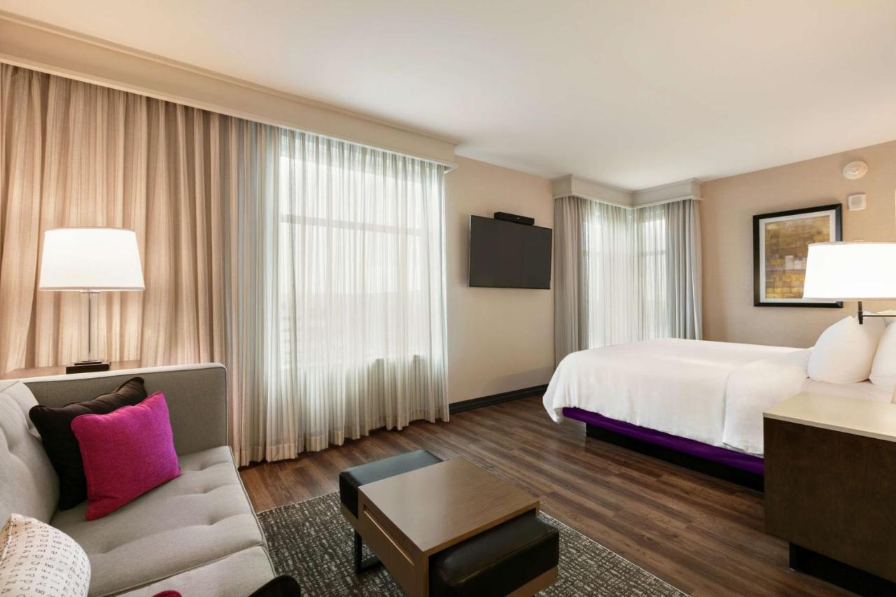 | Embassy Suites By Hilton Berkeley Heights