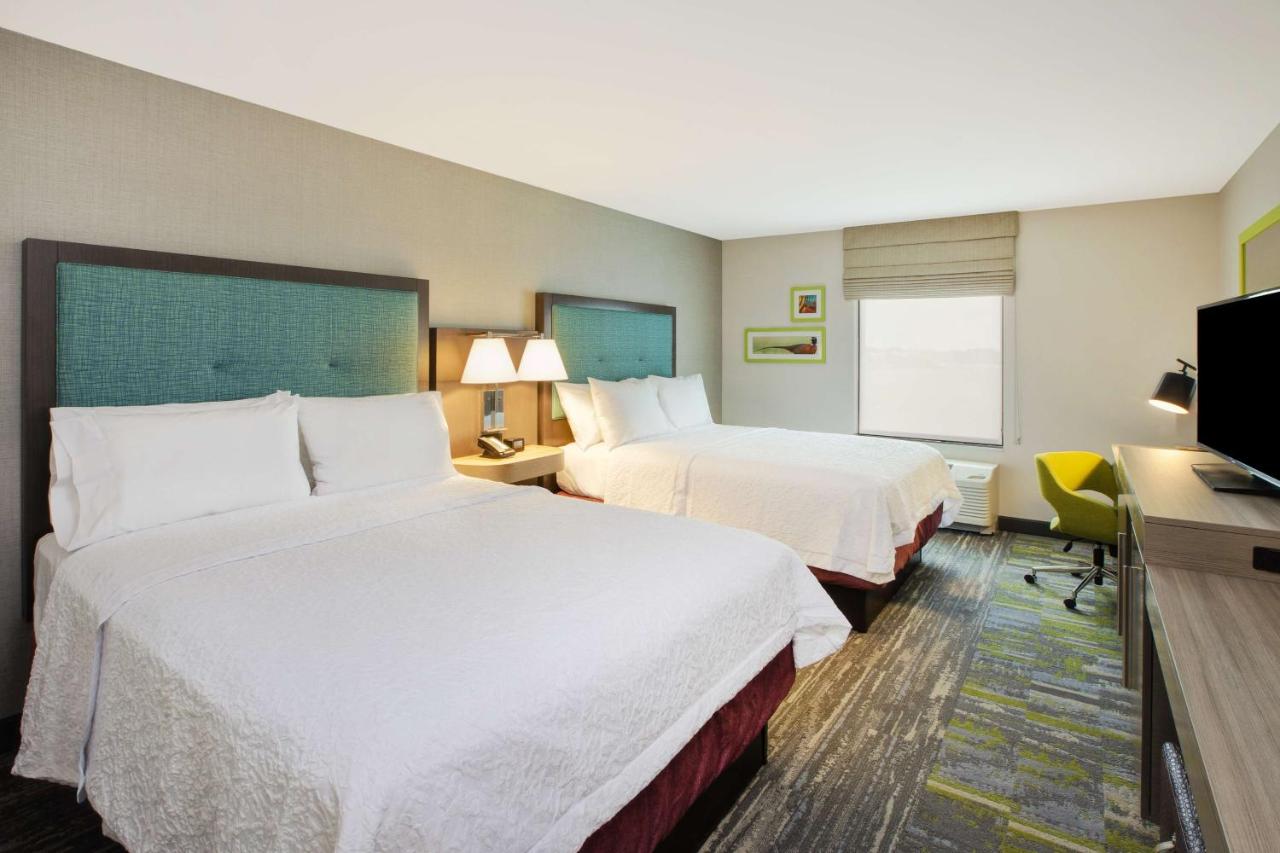 Queen Room with Two Queen Beds - Non-Smoking at Hampton Inn & Suites Southwest/Sioux Falls