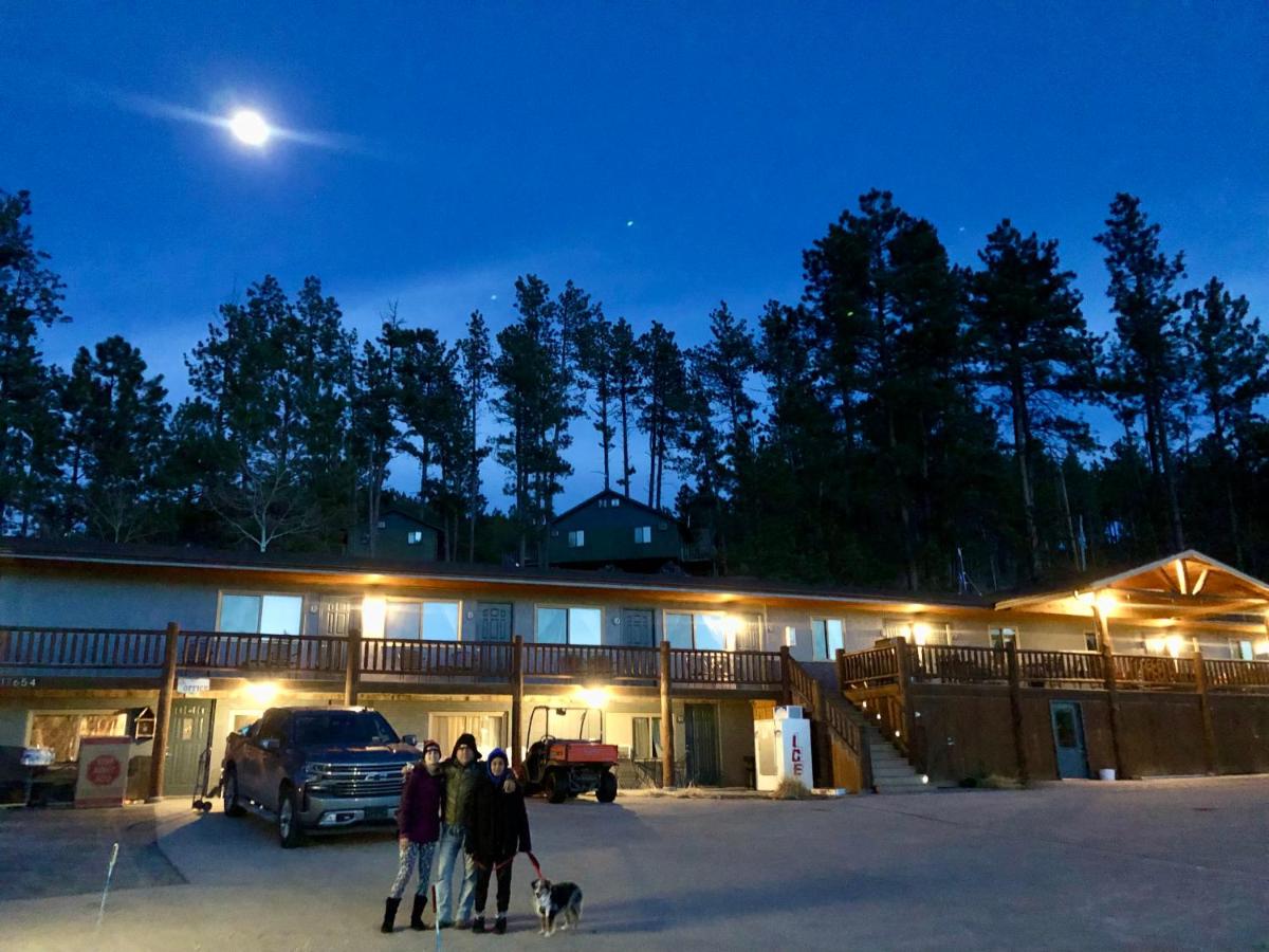 | Mountain View Lodge & Cabins