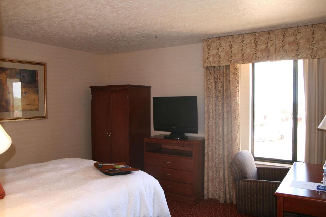 Queen Room - Non-Smoking at Hampton Inn Sierra Vista