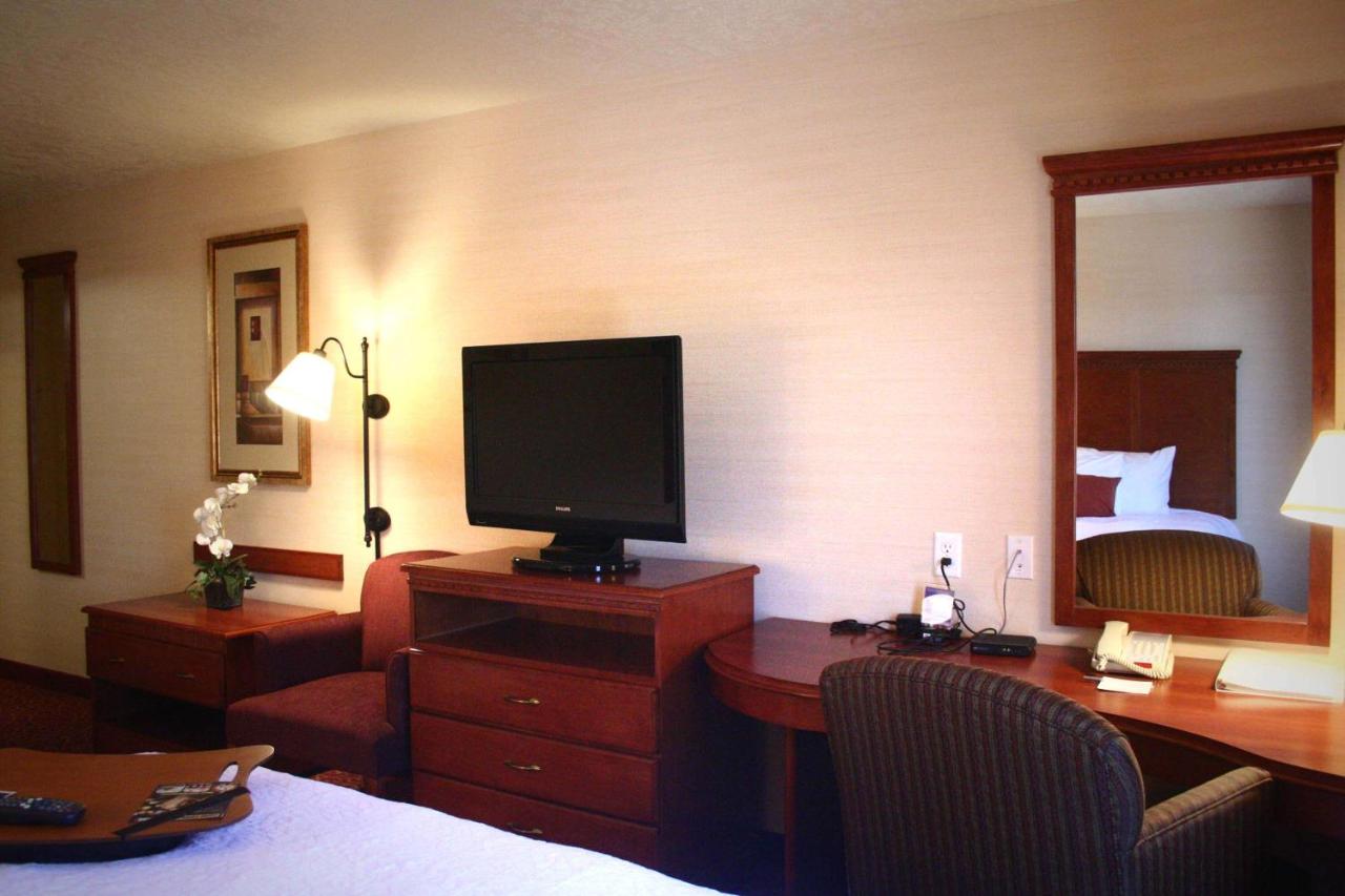 Queen Room with Two Queen Beds - Non-Smoking at Hampton Inn Sierra Vista