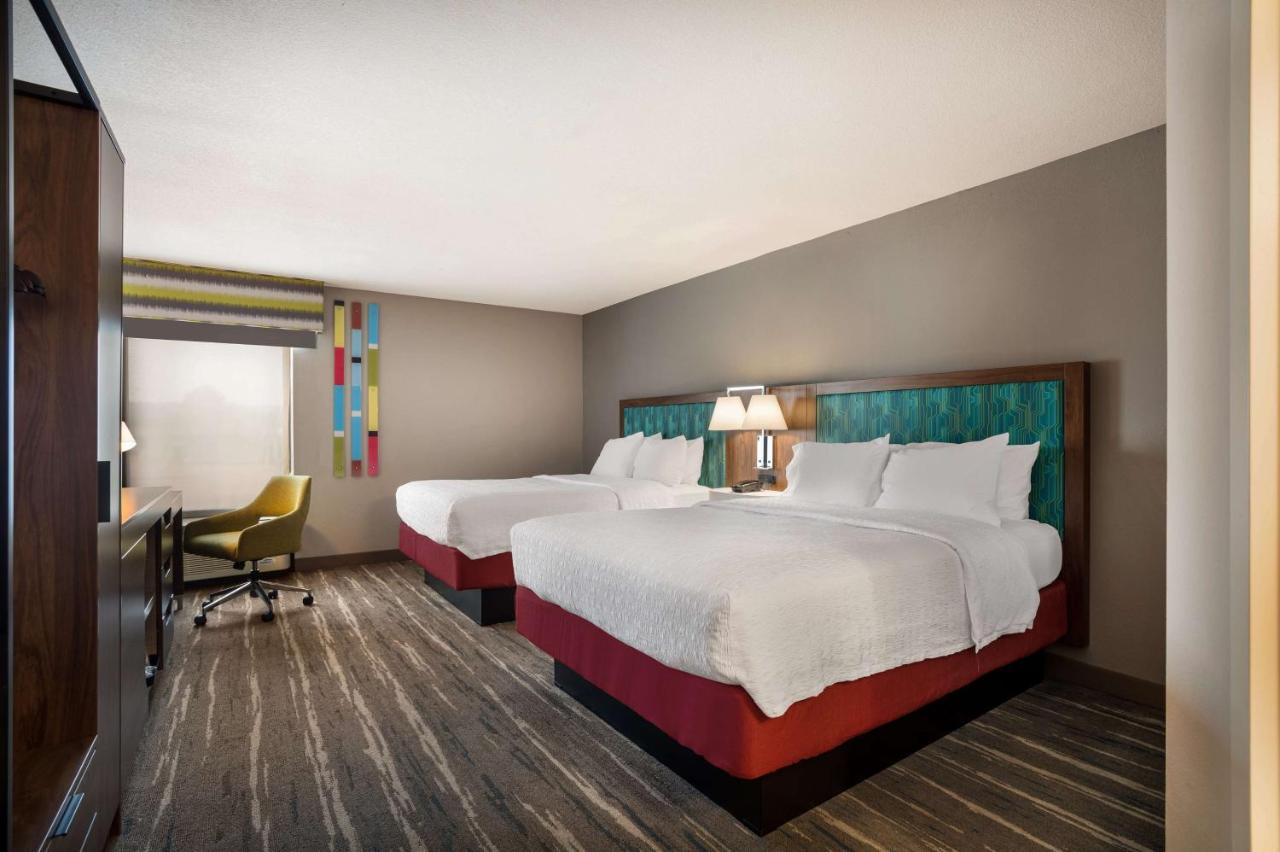 Deluxe Queen Room with Two Queen Beds - Non-Smoking at Hampton Inn Gadsden