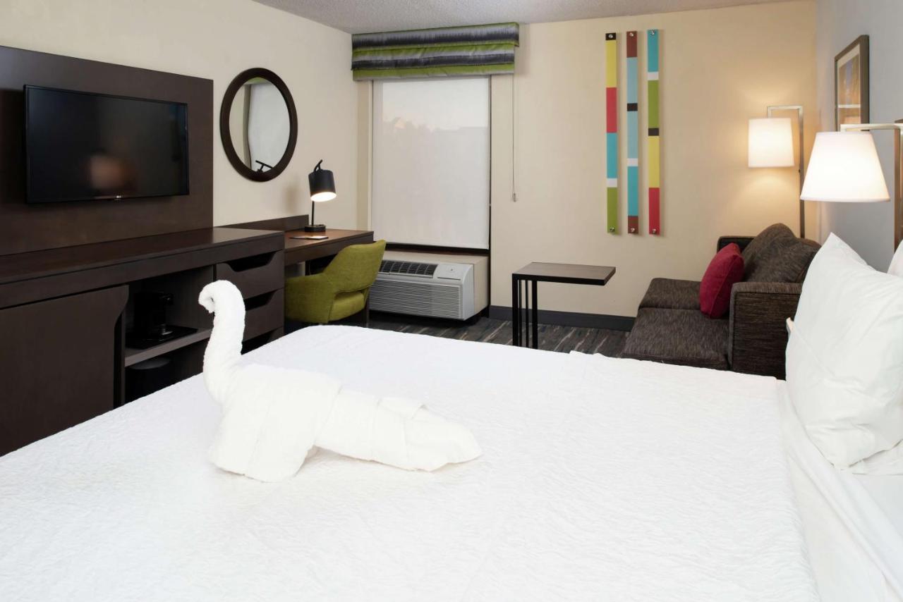King Room - Non-Smoking at Hampton Inn Greensboro-Airport