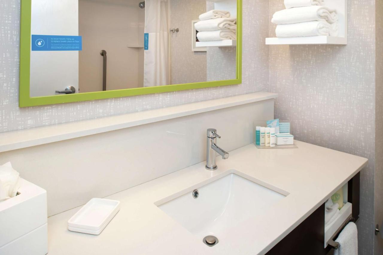 Queen Room with Two Queen Beds - Hearing Accessible/Non-Smoking at Hampton Inn Greensboro-Airport