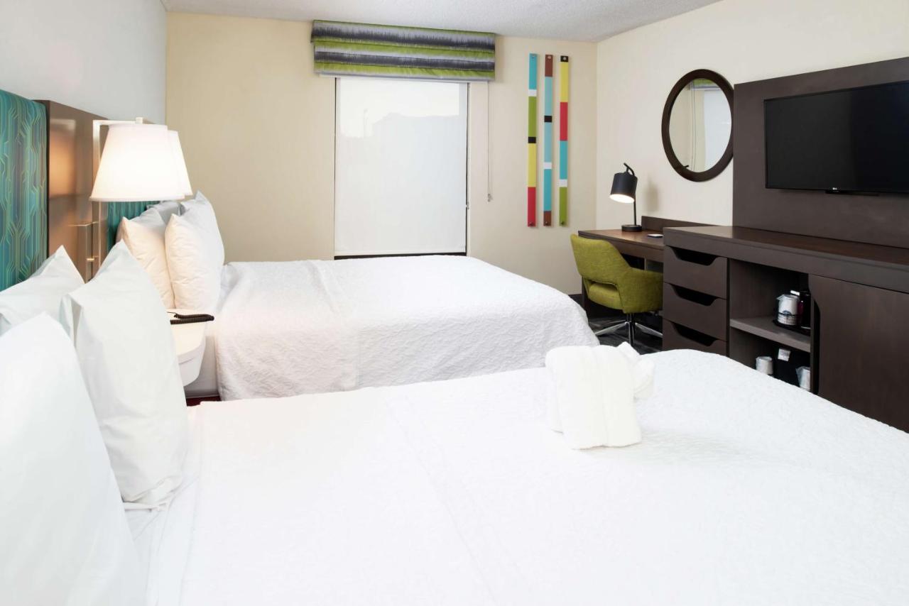 Queen Room with Two Queen Beds - Hearing Accessible/Non-Smoking at Hampton Inn Greensboro-Airport