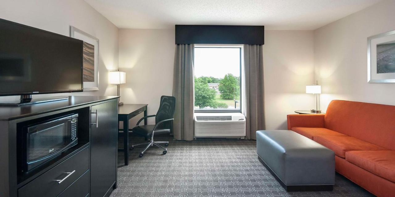 King Room with Sofa Bed - Non-Smoking at Hampton Inn & Suites Seneca-Clemson Area
