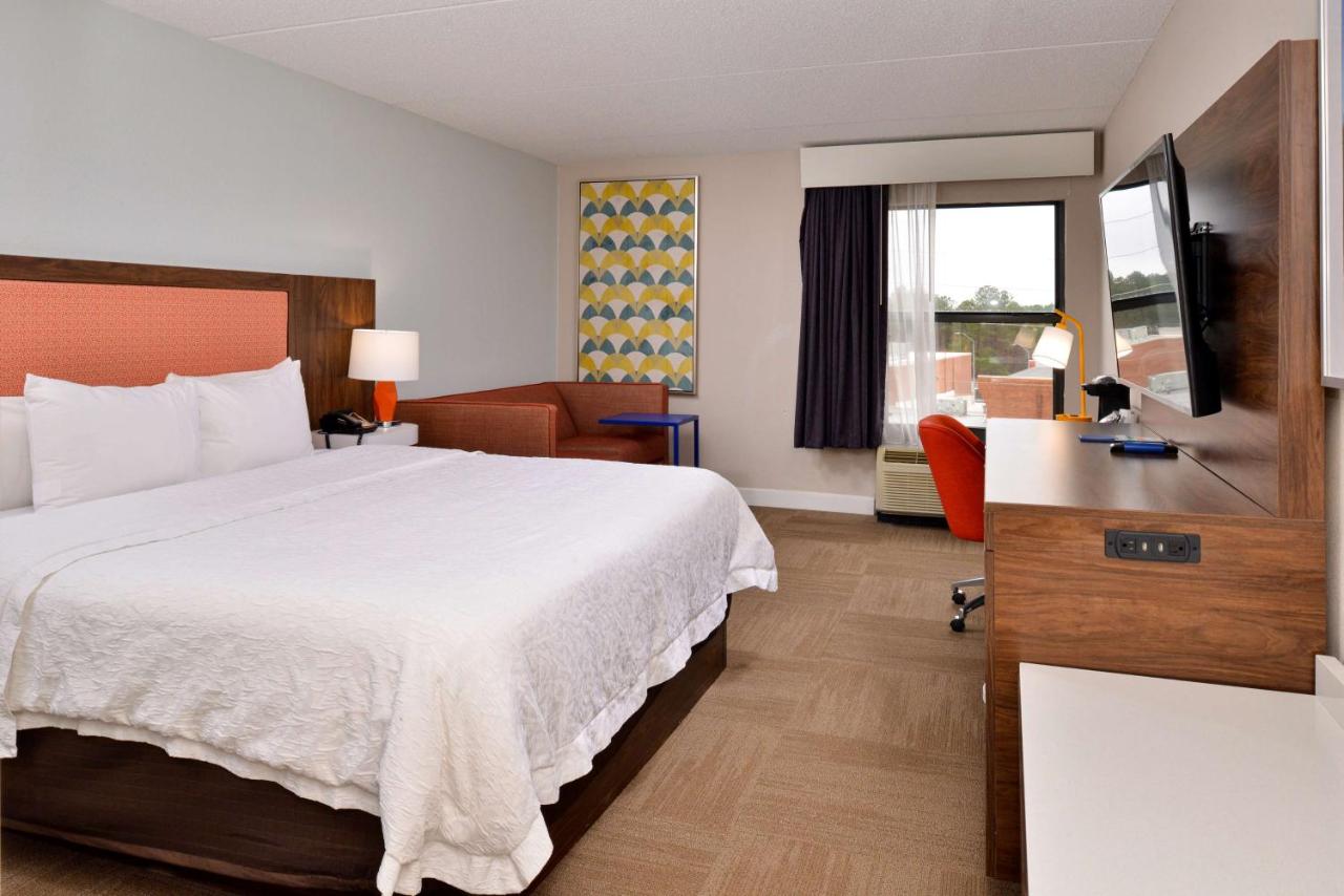 King Room - Non-Smoking at Hampton Inn Henderson