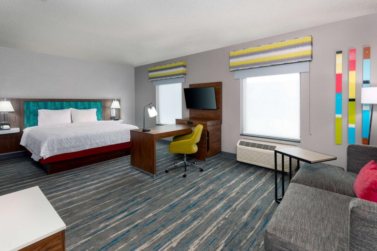 | Hampton Inn and Suites Hartford/Farmington