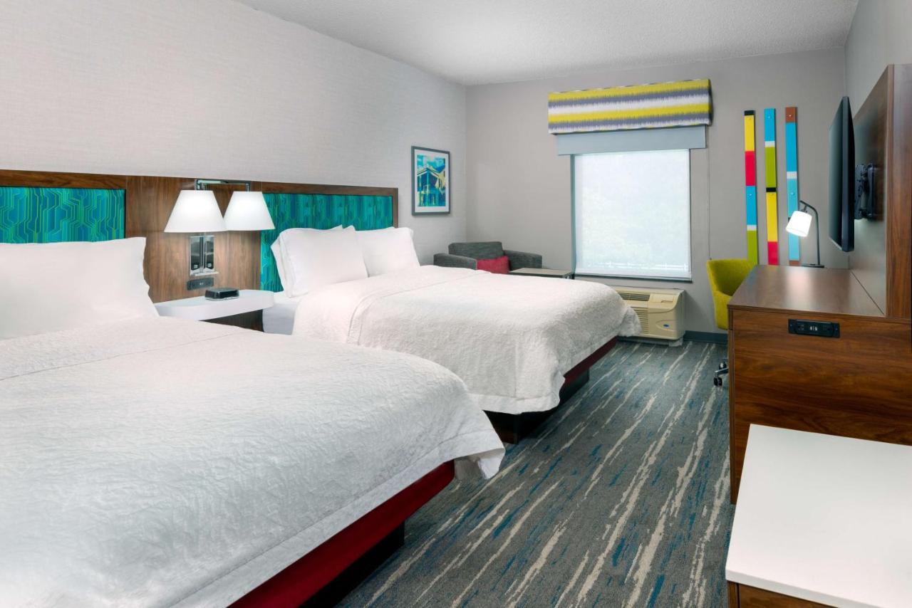 | Hampton Inn and Suites Hartford/Farmington