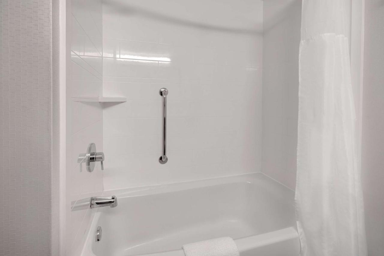 Double Room with Two Double Beds - Non-Smoking at Hampton Inn Hot Springs