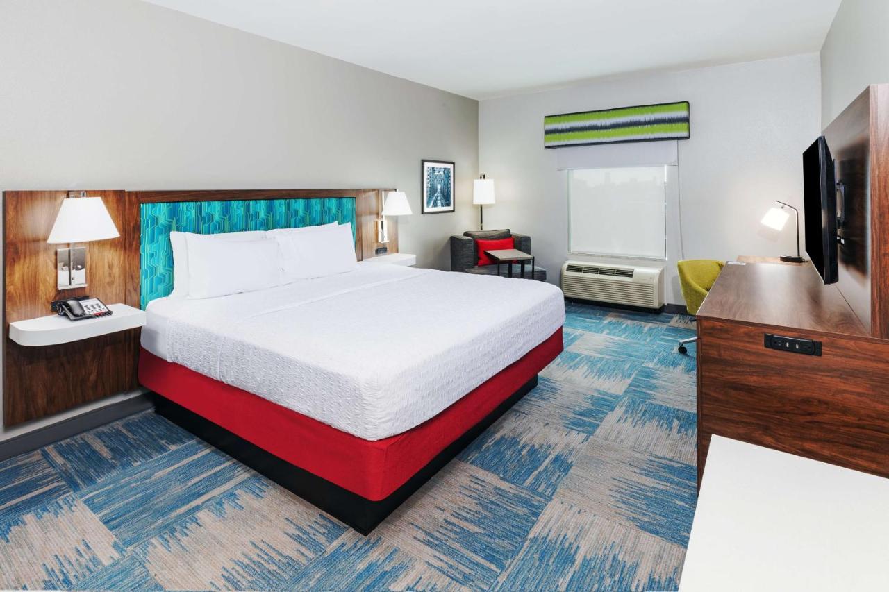 King Room - Non-Smoking at Hampton Inn & Suites Houston Heights I-10