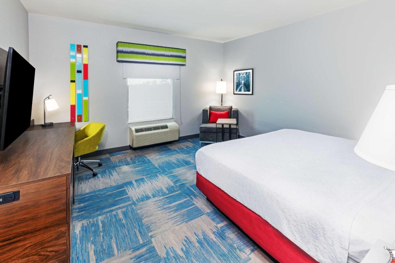 King Room - Non-Smoking at Hampton Inn & Suites Houston Heights I-10