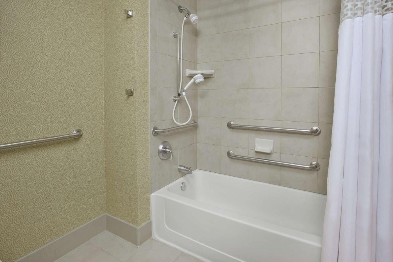 King Room - Hearing Accessible with Bathtub at Hampton Inn & Suites Wichita Northeast