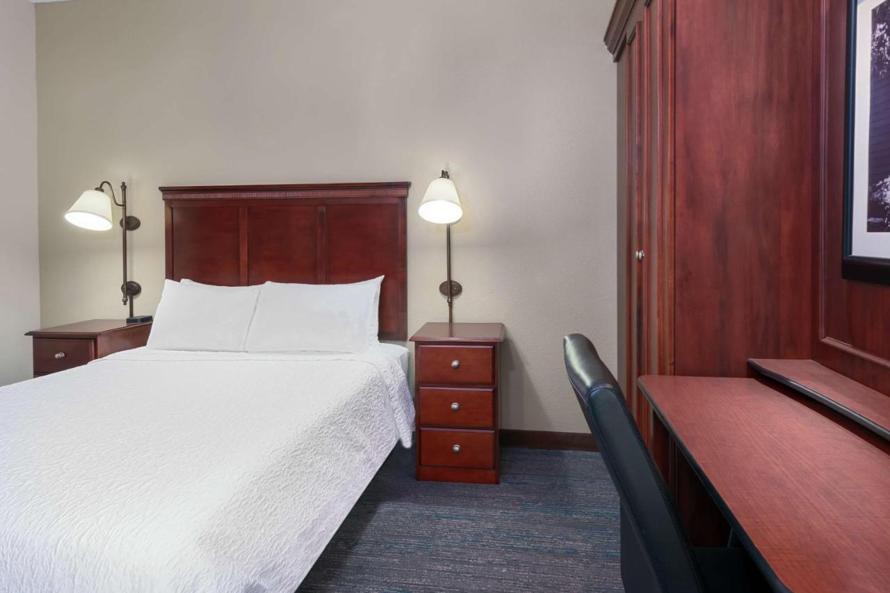 | Hampton Inn Indianapolis-South
