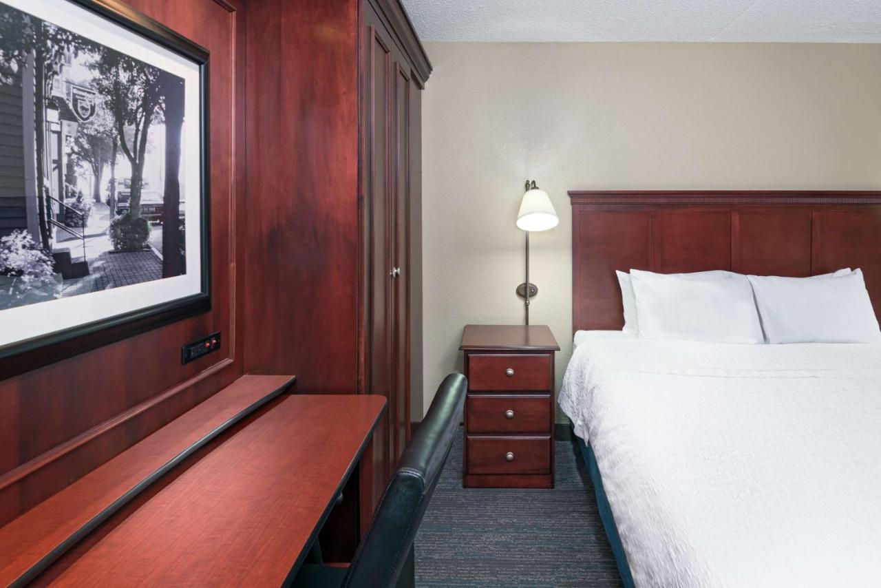 | Hampton Inn Indianapolis-South