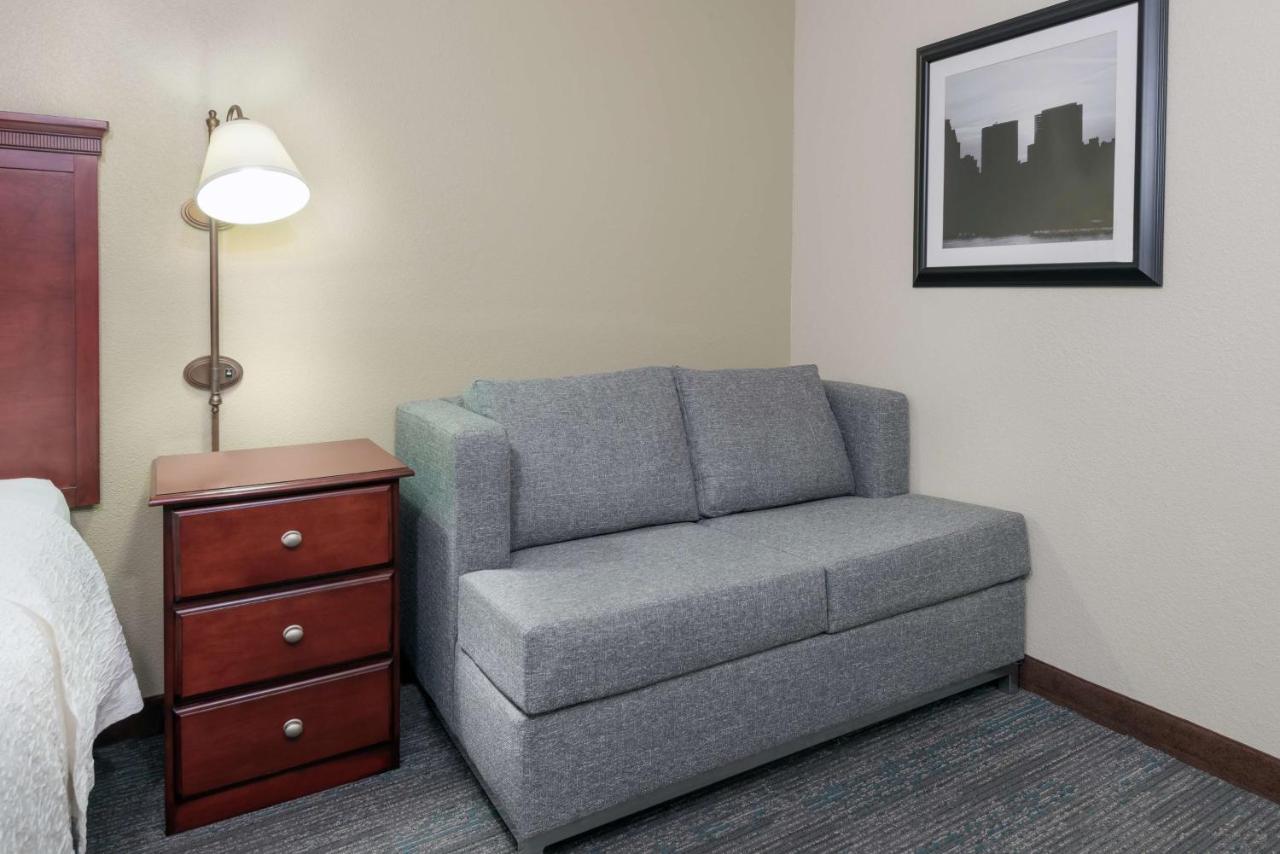 | Hampton Inn Indianapolis-South