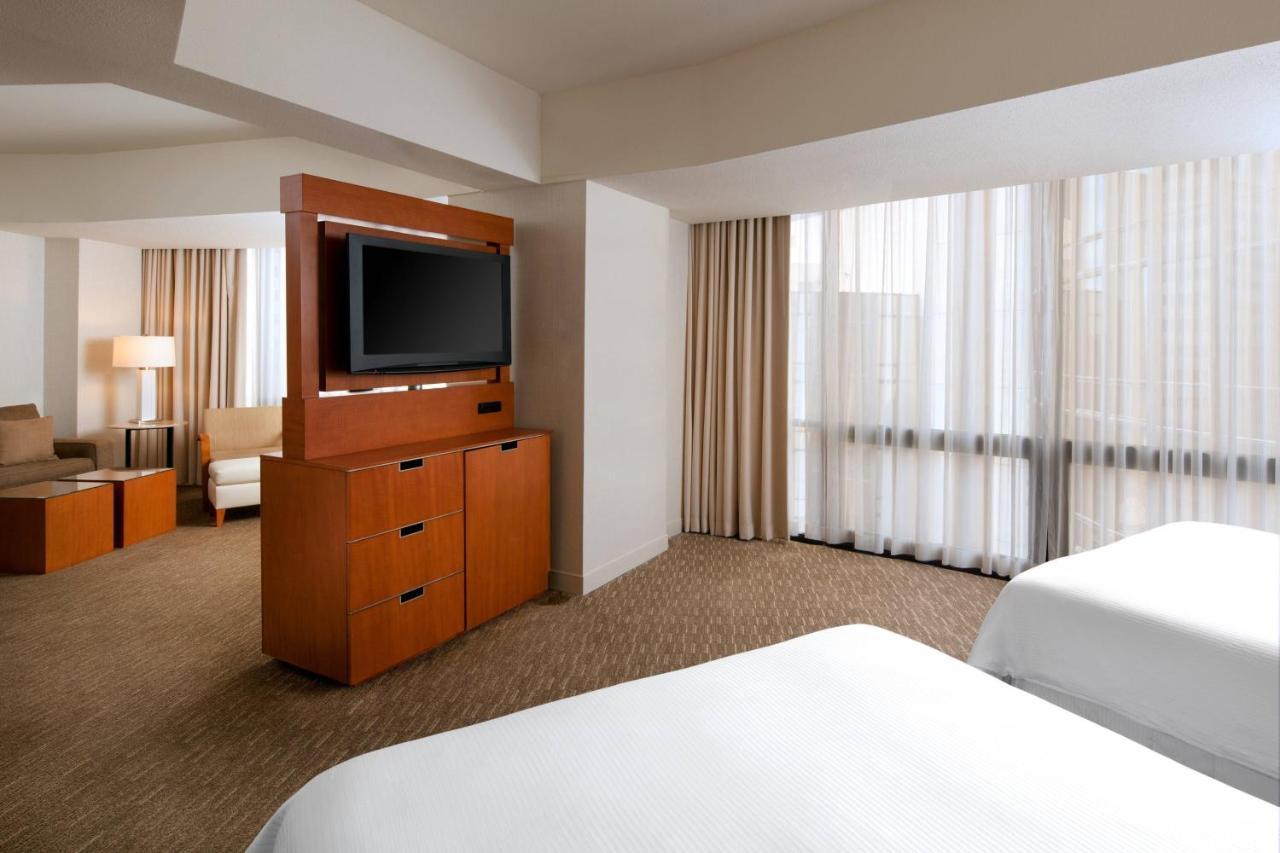  | The Westin Bonaventure Hotel and Suites, Los Angeles