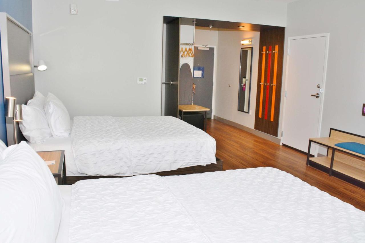 Queen Room with Two Queen Beds at Tru by Hilton Grand Junction Downtown