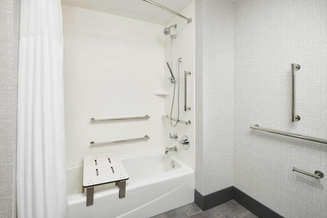 | Hampton Inn Franklin, IN
