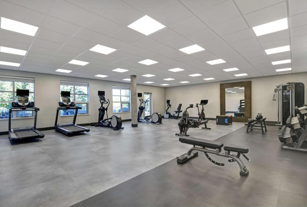 | Homewood Suites By Hilton Edison Woodbridge, NJ