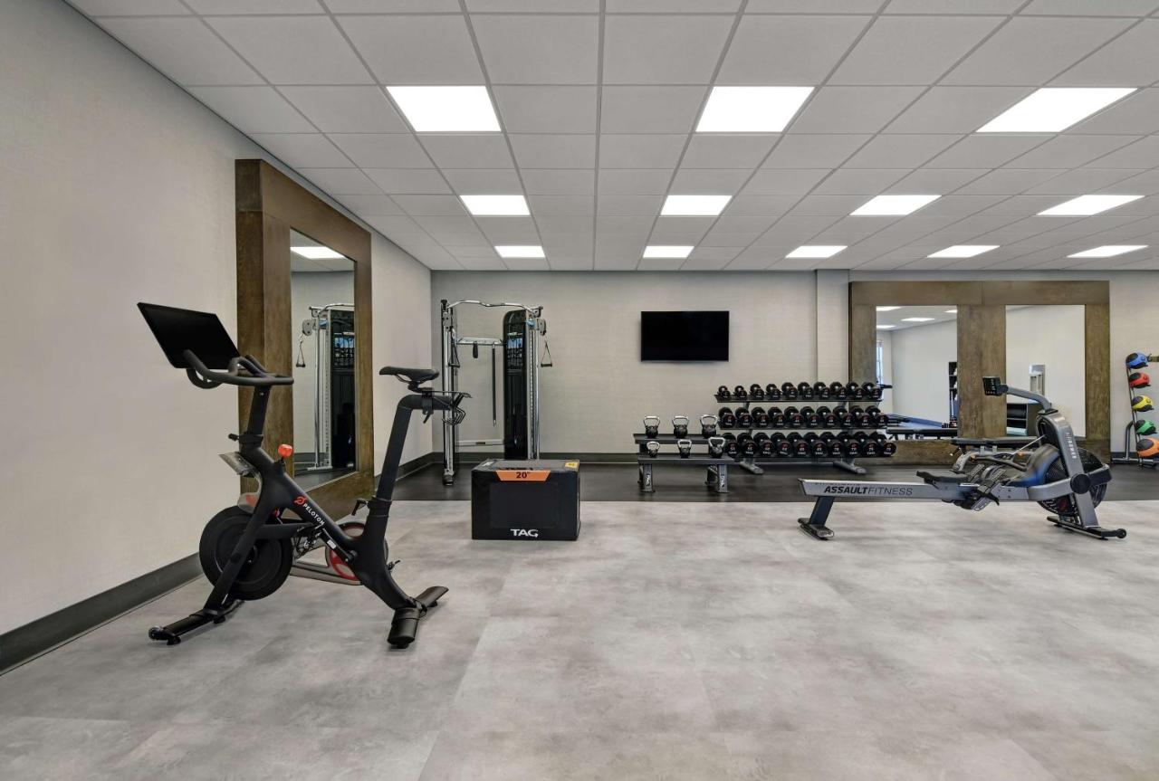 | Homewood Suites By Hilton Edison Woodbridge, NJ