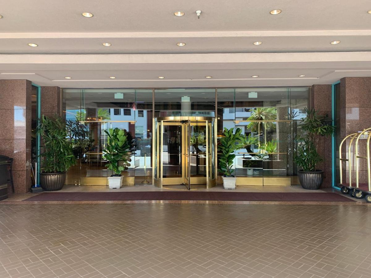  | Oxford Palace Hotel
