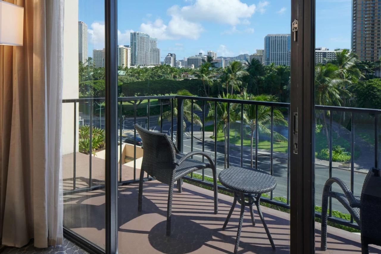 Diamond Head View Room at Aqua Palms Waikiki