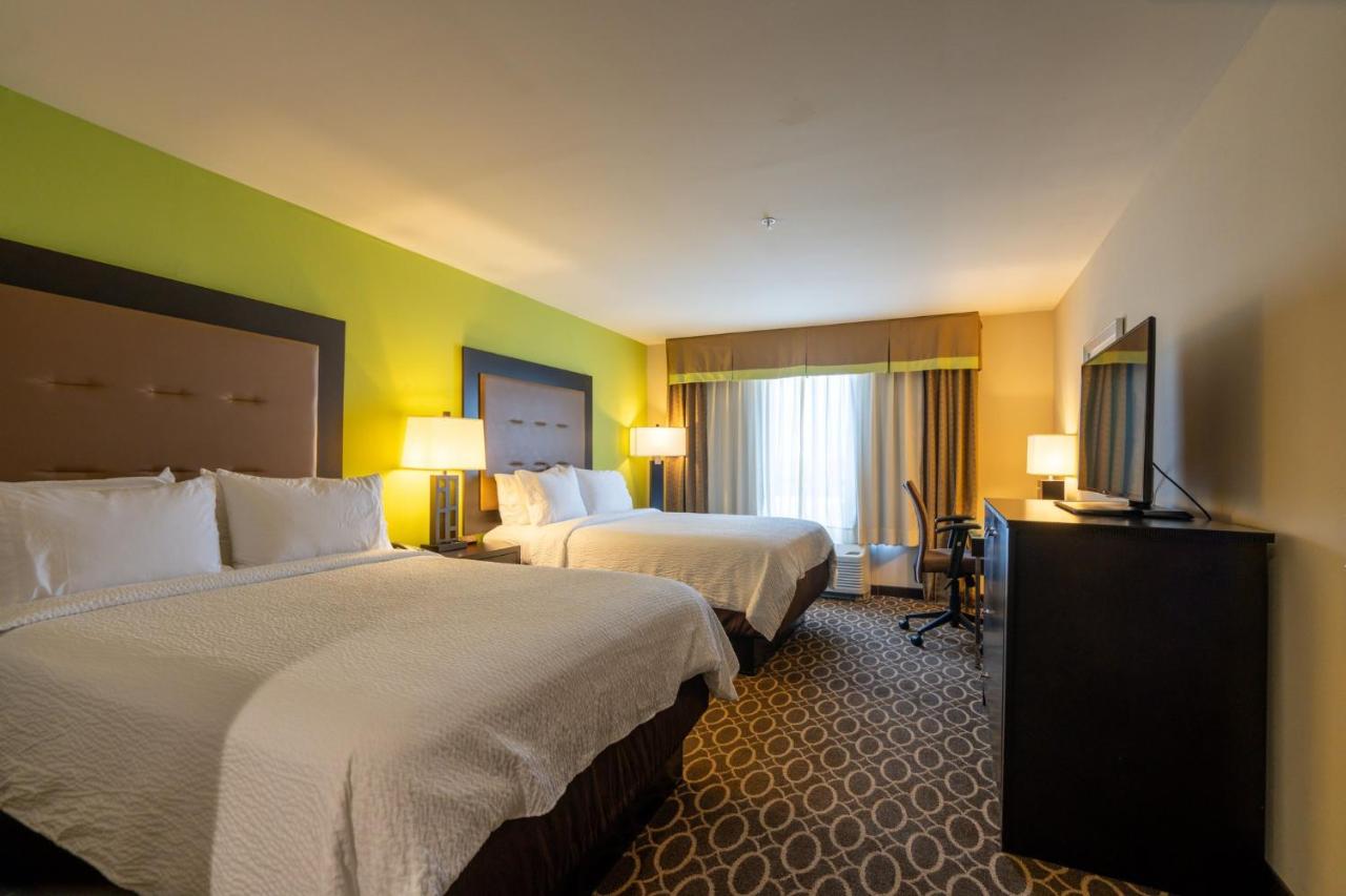 Twin Room - Disability Access Hearing Accessible at Holiday Inn Murfreesboro, an IHG Hotel