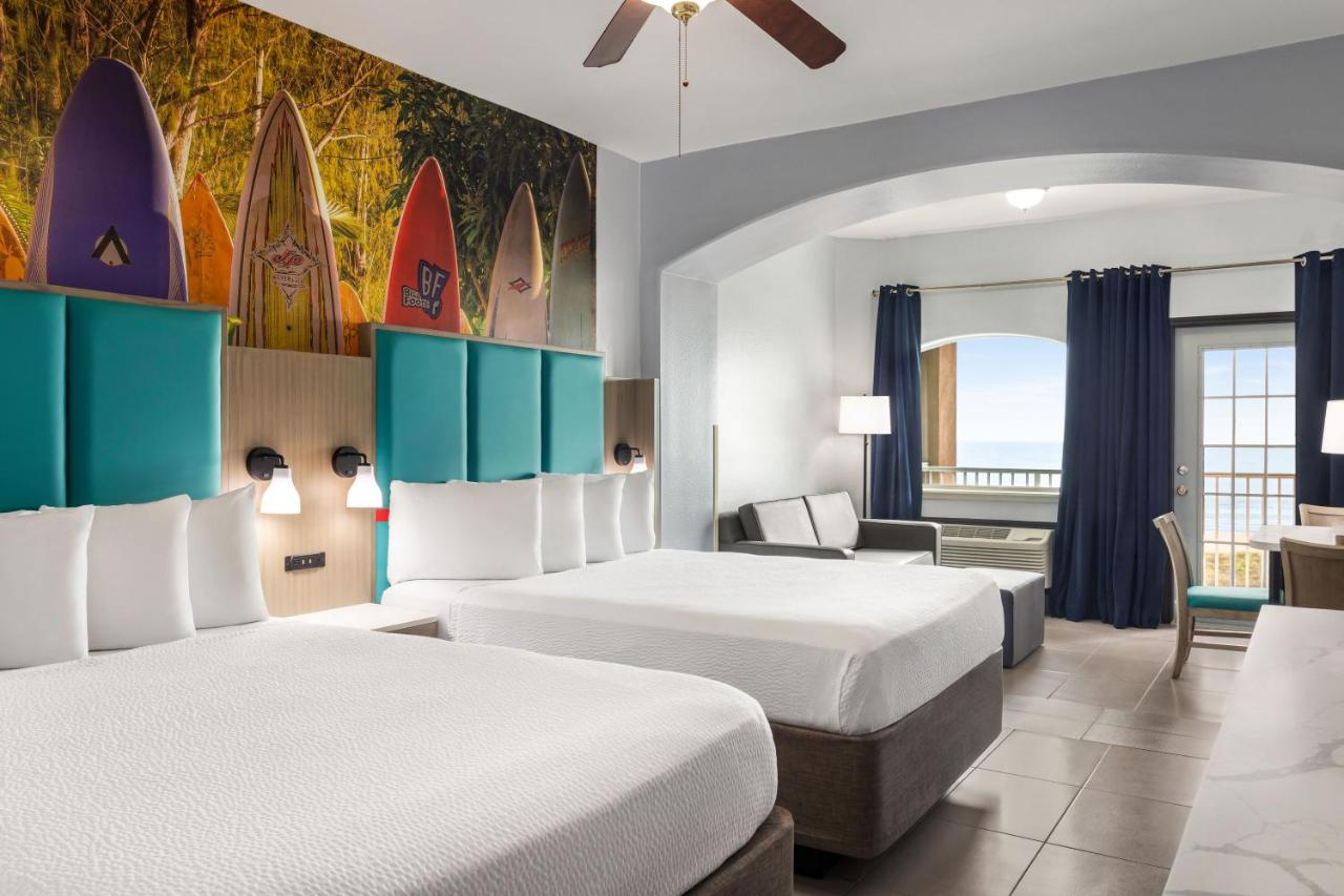 Queen Room with Two Queen Beds and Ocean View at La Copa Inn Beach Hotel