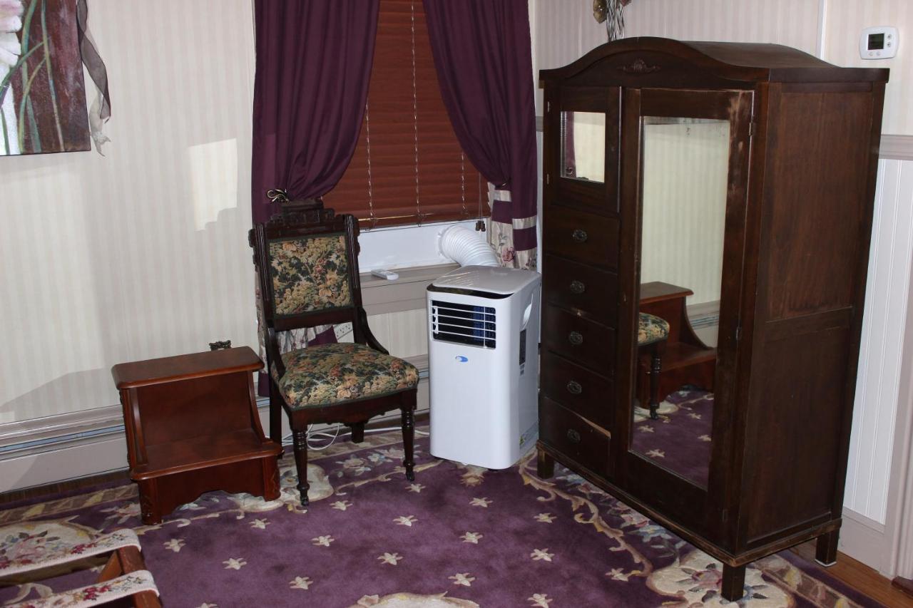  | Carriage Stop Bed & Breakfast