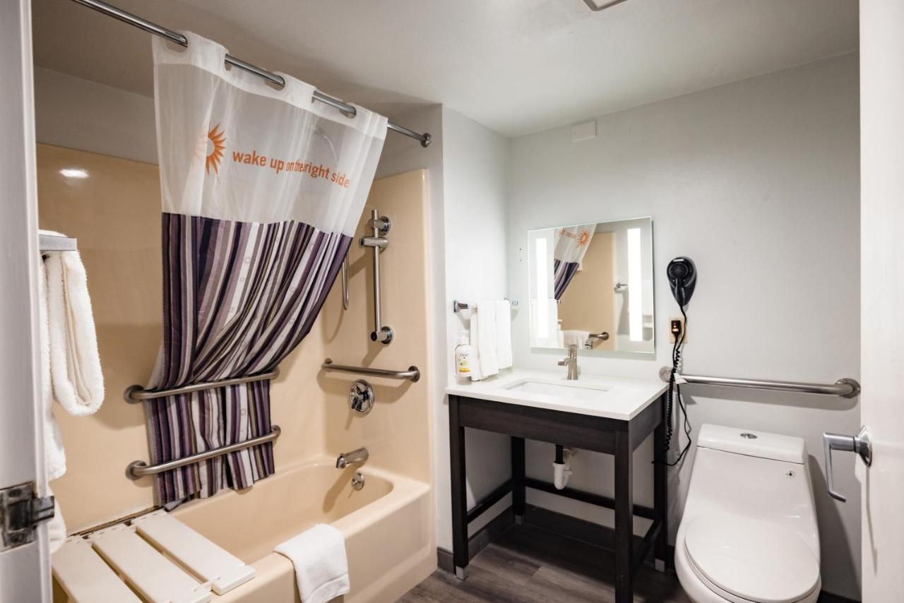 Double Room - Mobility Access/Non-Smoking at La Quinta Inn by Wyndham Tampa Near Busch Gardens