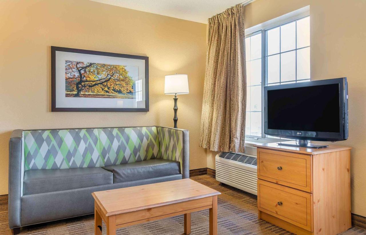 Deluxe Studio with 1 King Bed - Non-Smoking at Auburn Hills Extended Stay Inn