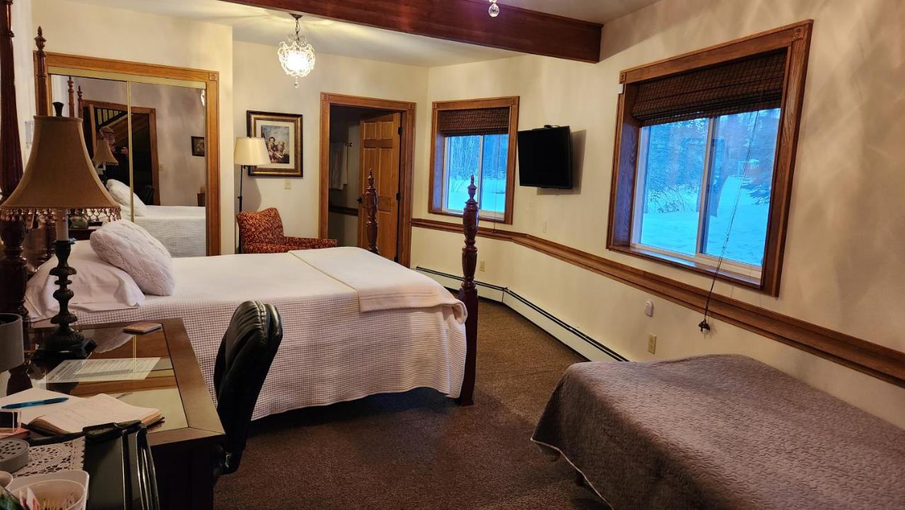 | Maria's Creekside B&B