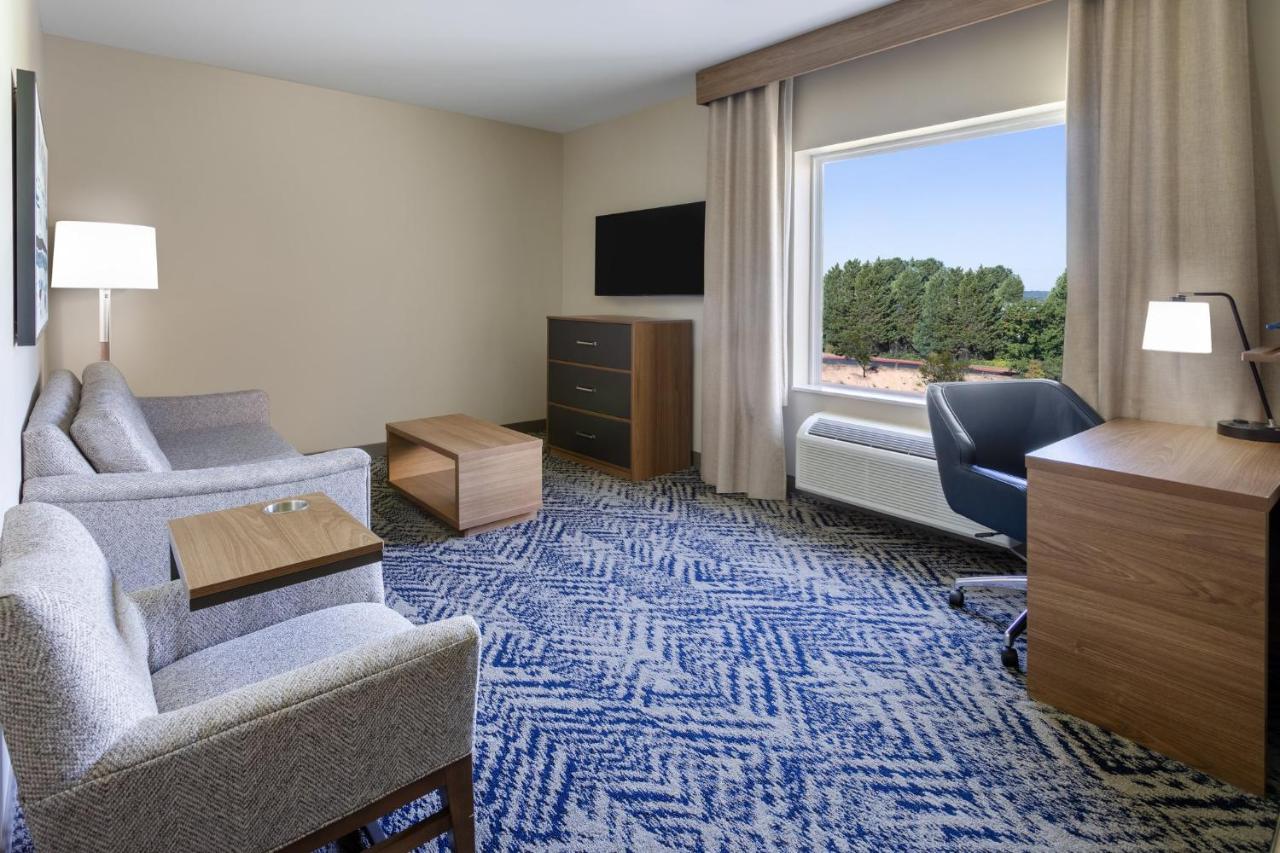 One-Bedroom King Suite at Candlewood Suites Atlanta Kennesaw by IHG