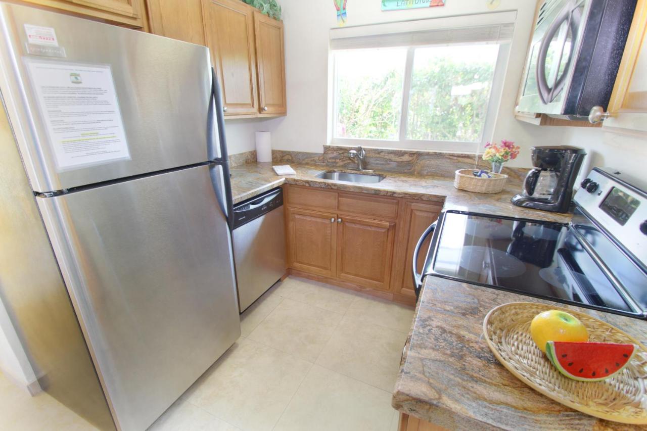Deluxe Two Bedroom Suite 15 and 16 at Casitas Coral Ridge