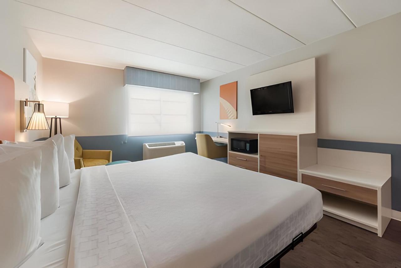 | Best Western Burlington Inn