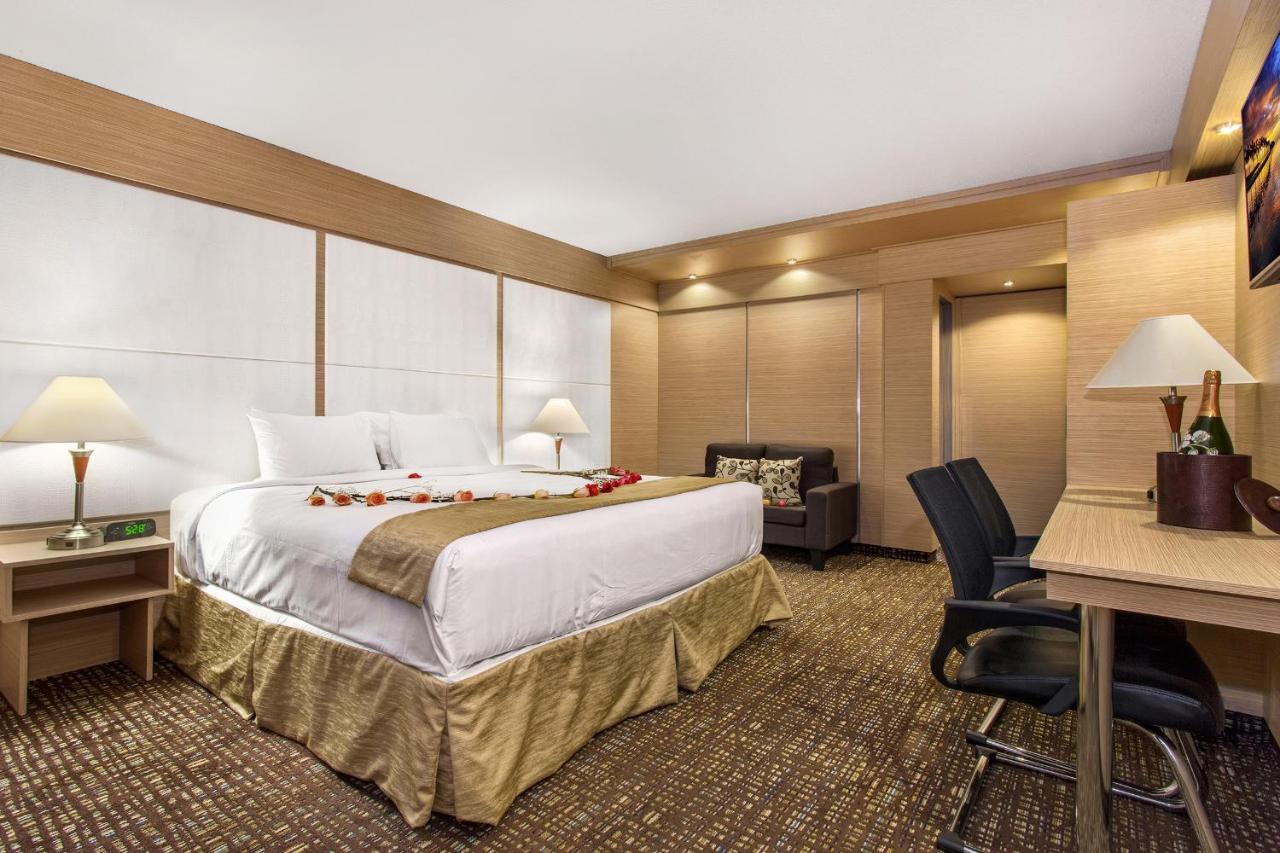 Standard King Room at Ocean Beach Palace Hotel and Suites